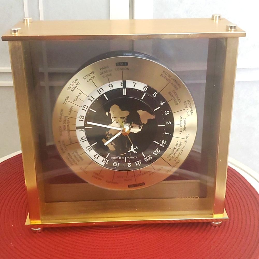 Seiko Quartz World Aviation Desk Clock